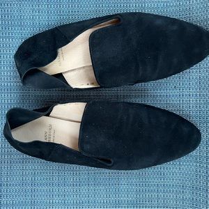 Ann Mashburn Collapsable Suede Flat